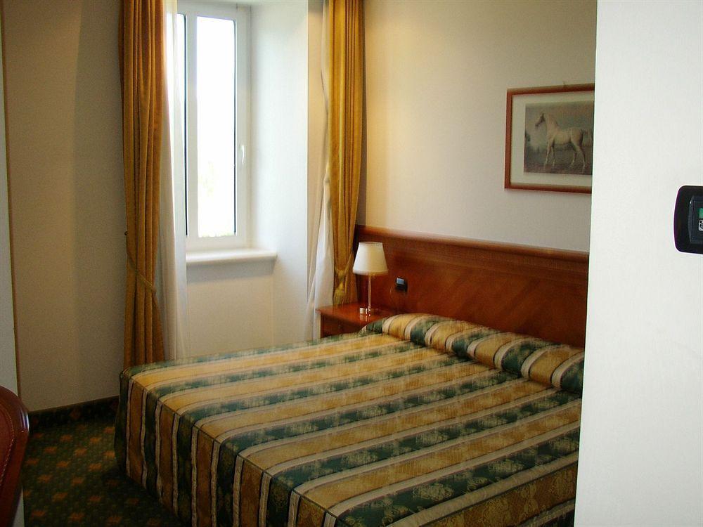 Hotel Eden Levico Terme Exterior photo
